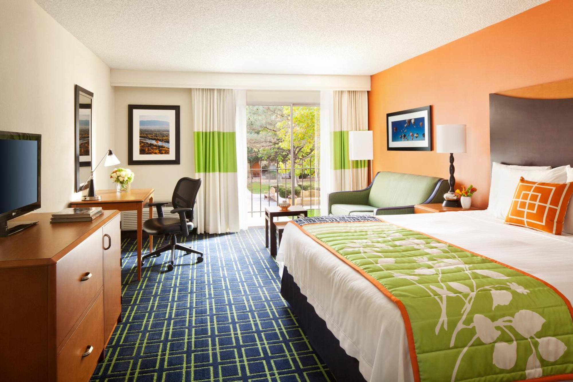 The Querque Hotel Albuquerque Room photo